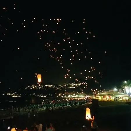 A Due Passi.... 게스트하우스 마제오